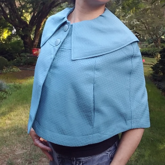 Tulle Retro Cape Turquoise Size S - Picture 1 of 6